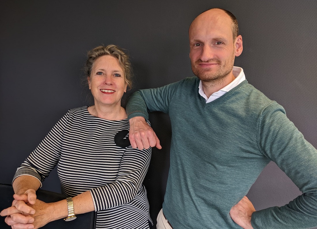 Annemieke Verburg en Erik Zonnenberg. Foto: Woonzorg Flevoland.